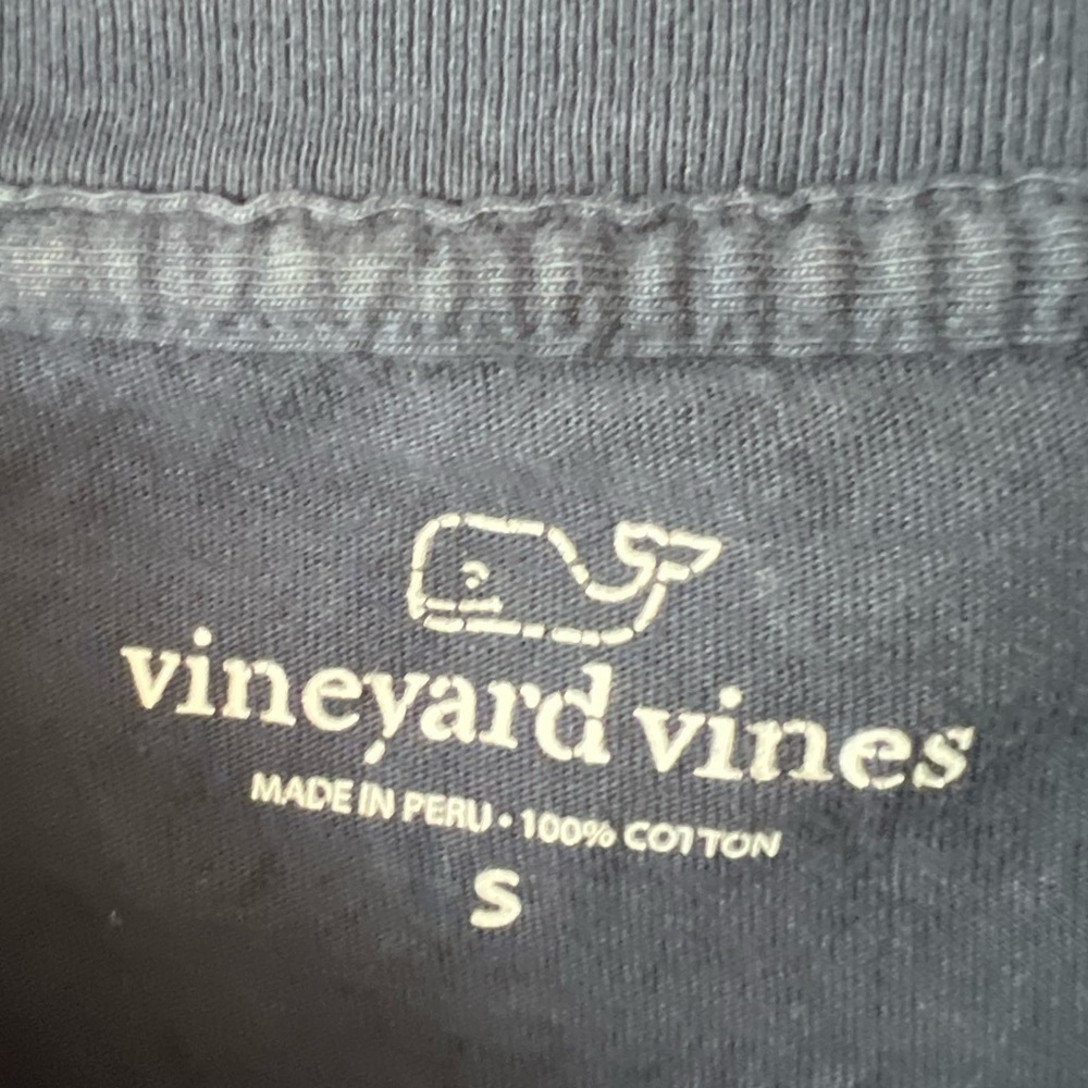 Vineyard Vines Martha’s Vineyard Long Sleeve Tee Navy Blue Size Small - Picture 2 of 3